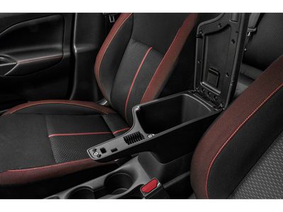 2020 Nissan Versa SR