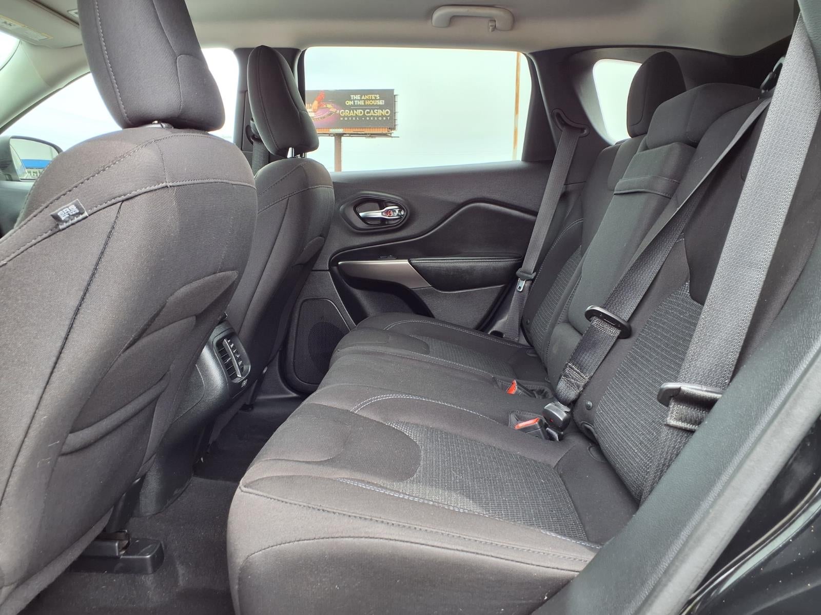 2019 Jeep Cherokee Latitude