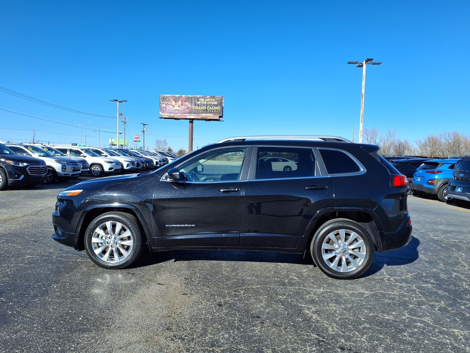 2017 Jeep Cherokee Overland