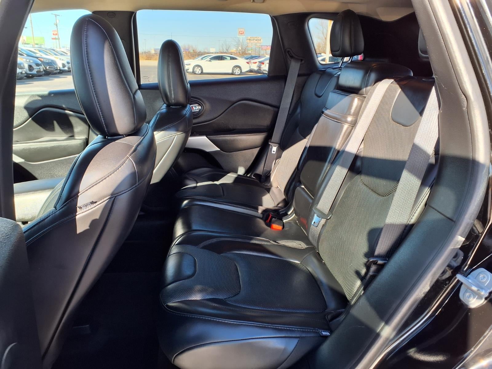 2017 Jeep Cherokee Overland