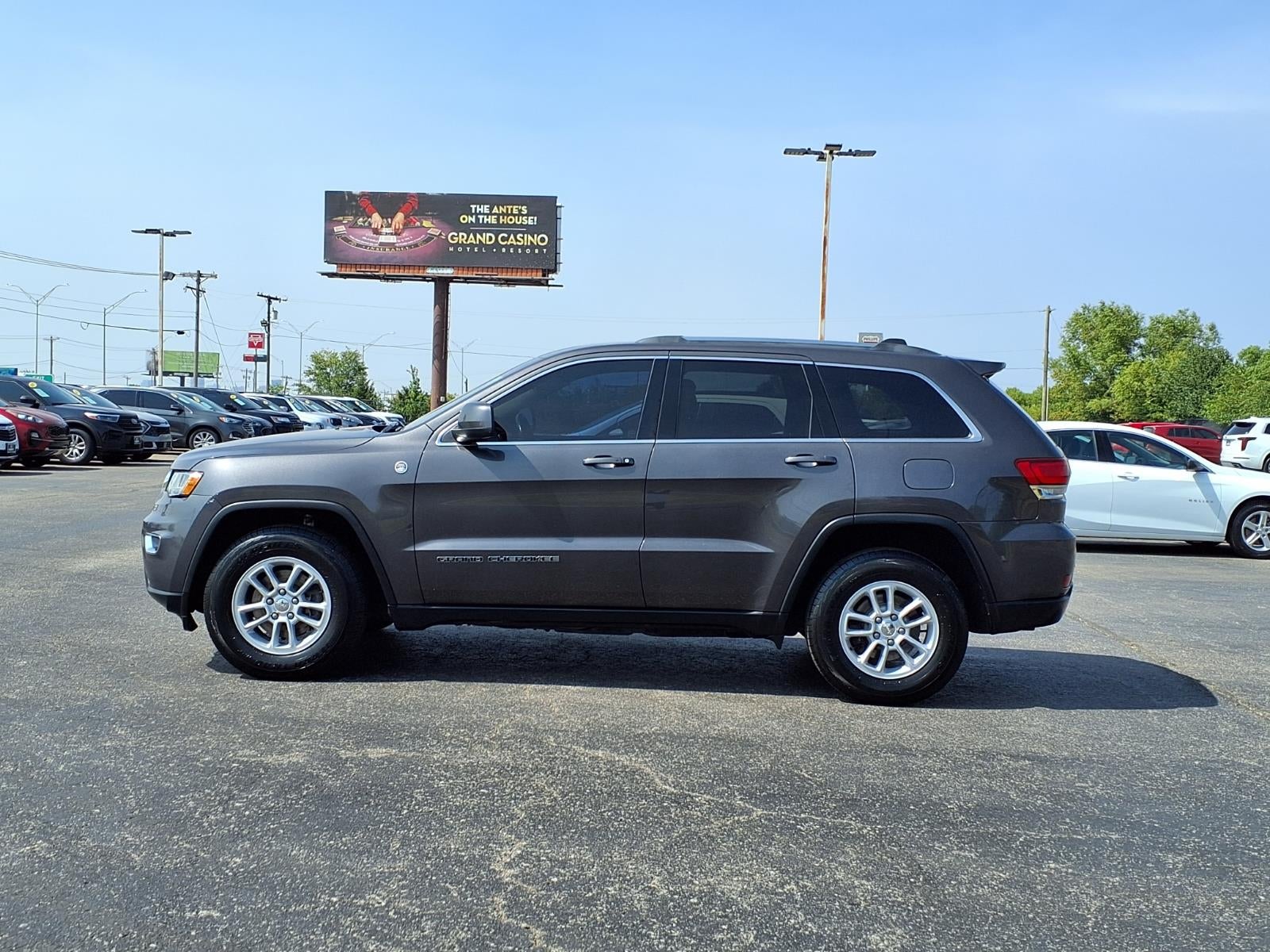 2020 Jeep Grand Cherokee Laredo E