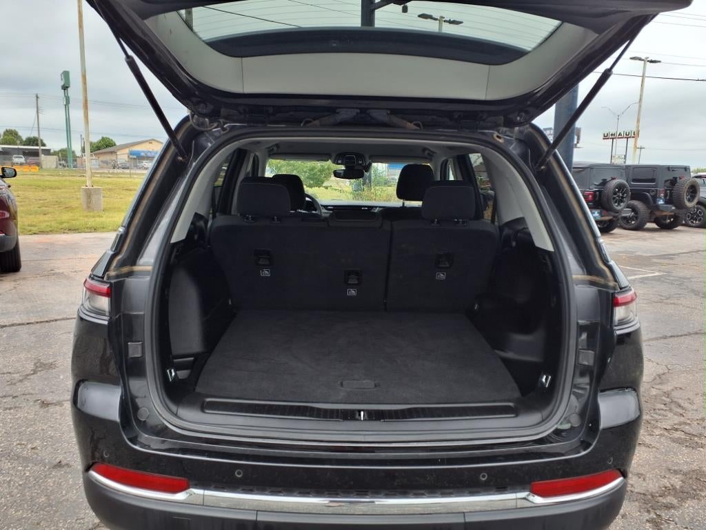 2023 Jeep Grand Cherokee Laredo