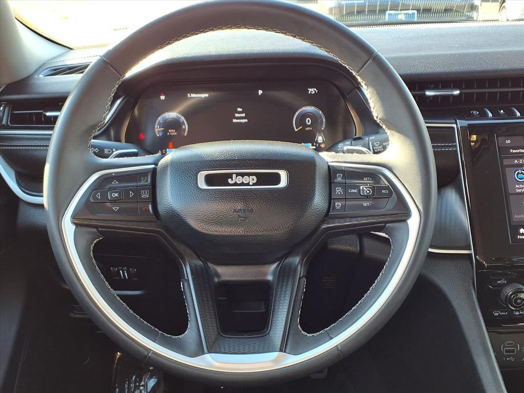 2023 Jeep Grand Cherokee Laredo