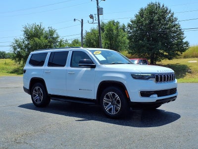 2023 Jeep Wagoneer Base