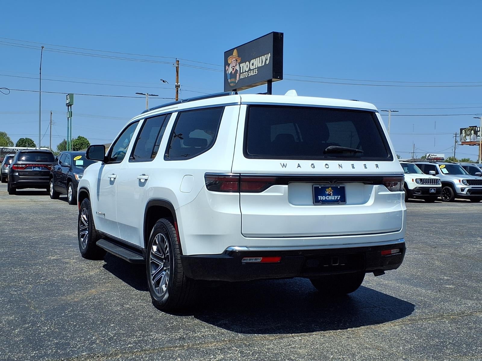 2023 Jeep Wagoneer Base