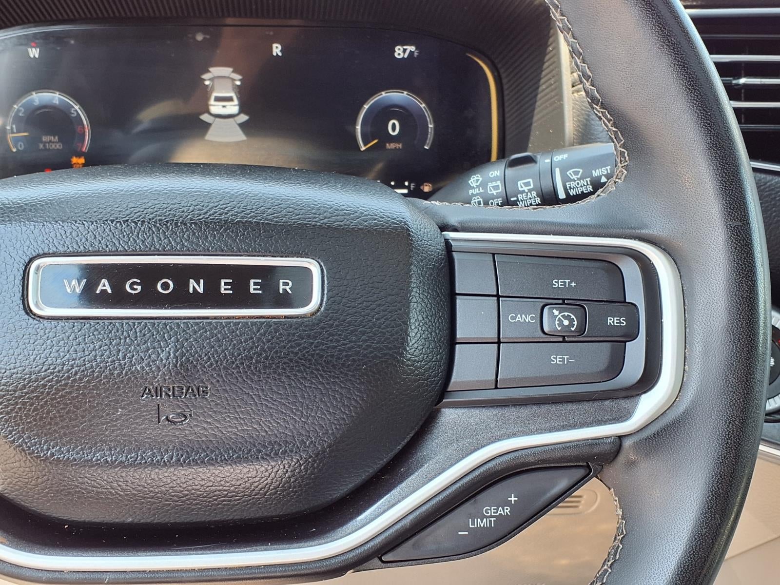 2023 Jeep Wagoneer Base