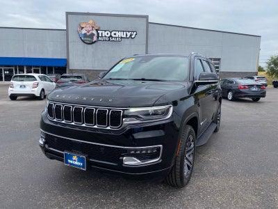 2025 Jeep Wagoneer Base