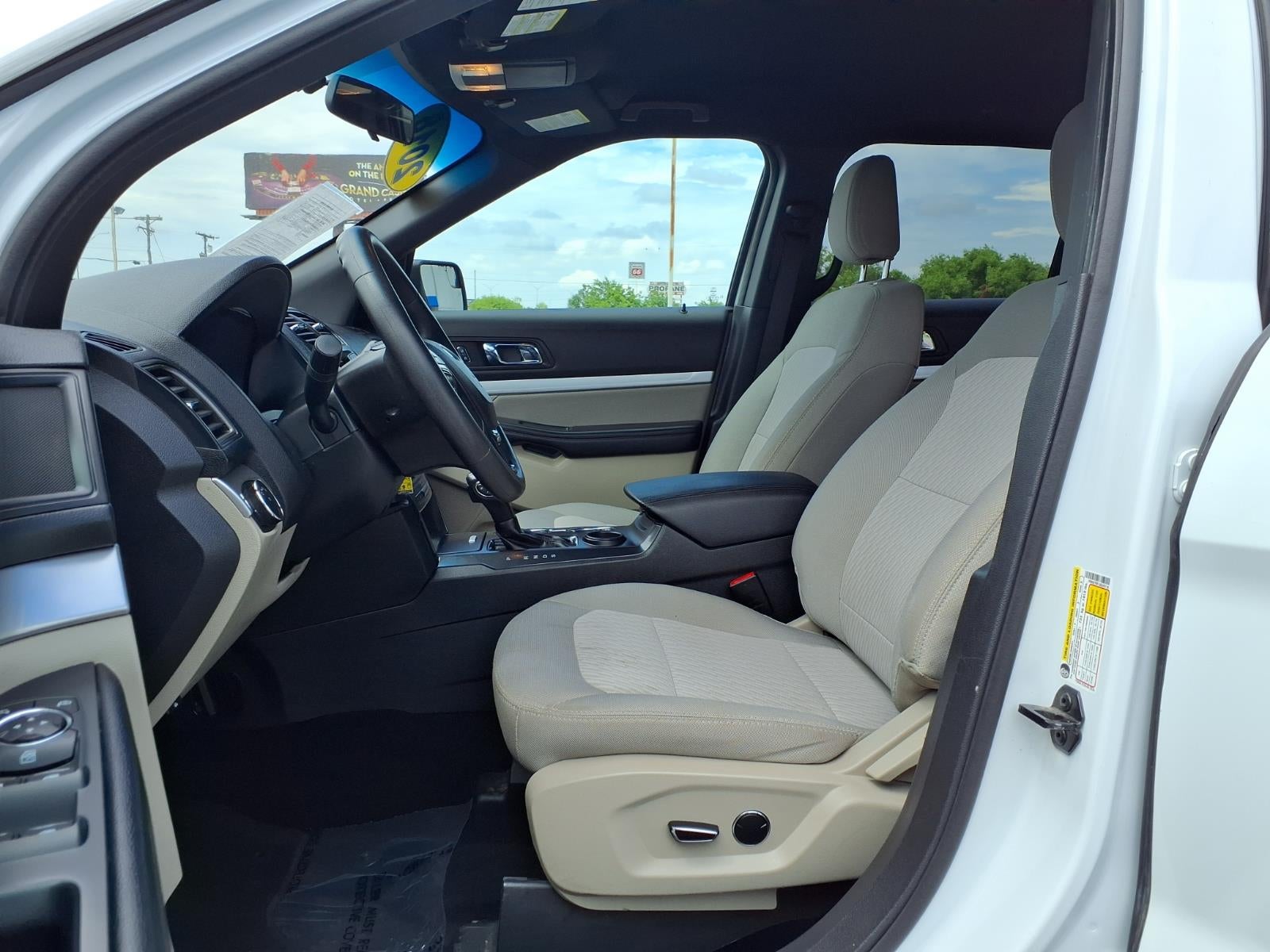 2018 Ford Explorer Base