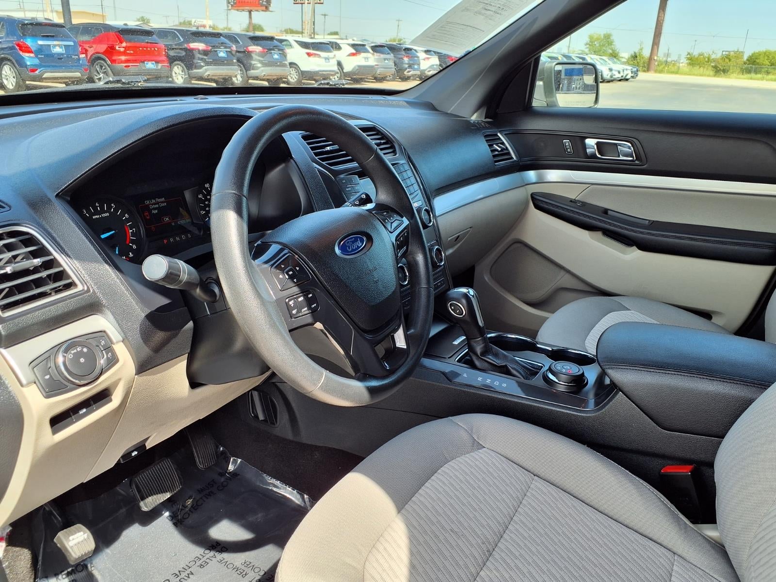 2018 Ford Explorer Base