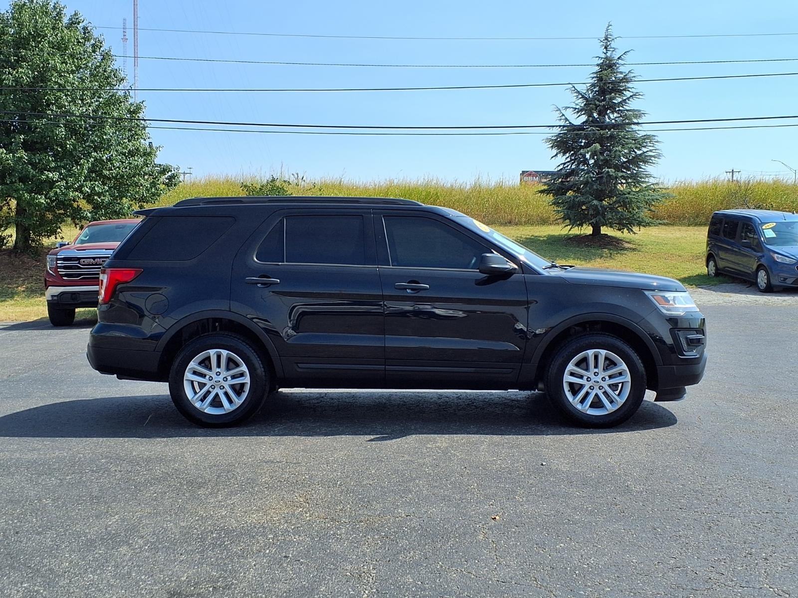 2017 Ford Explorer Base