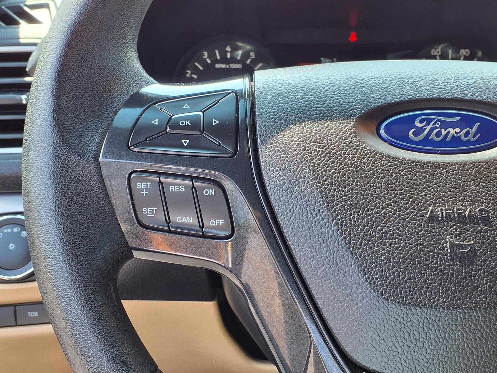2017 Ford Explorer Base