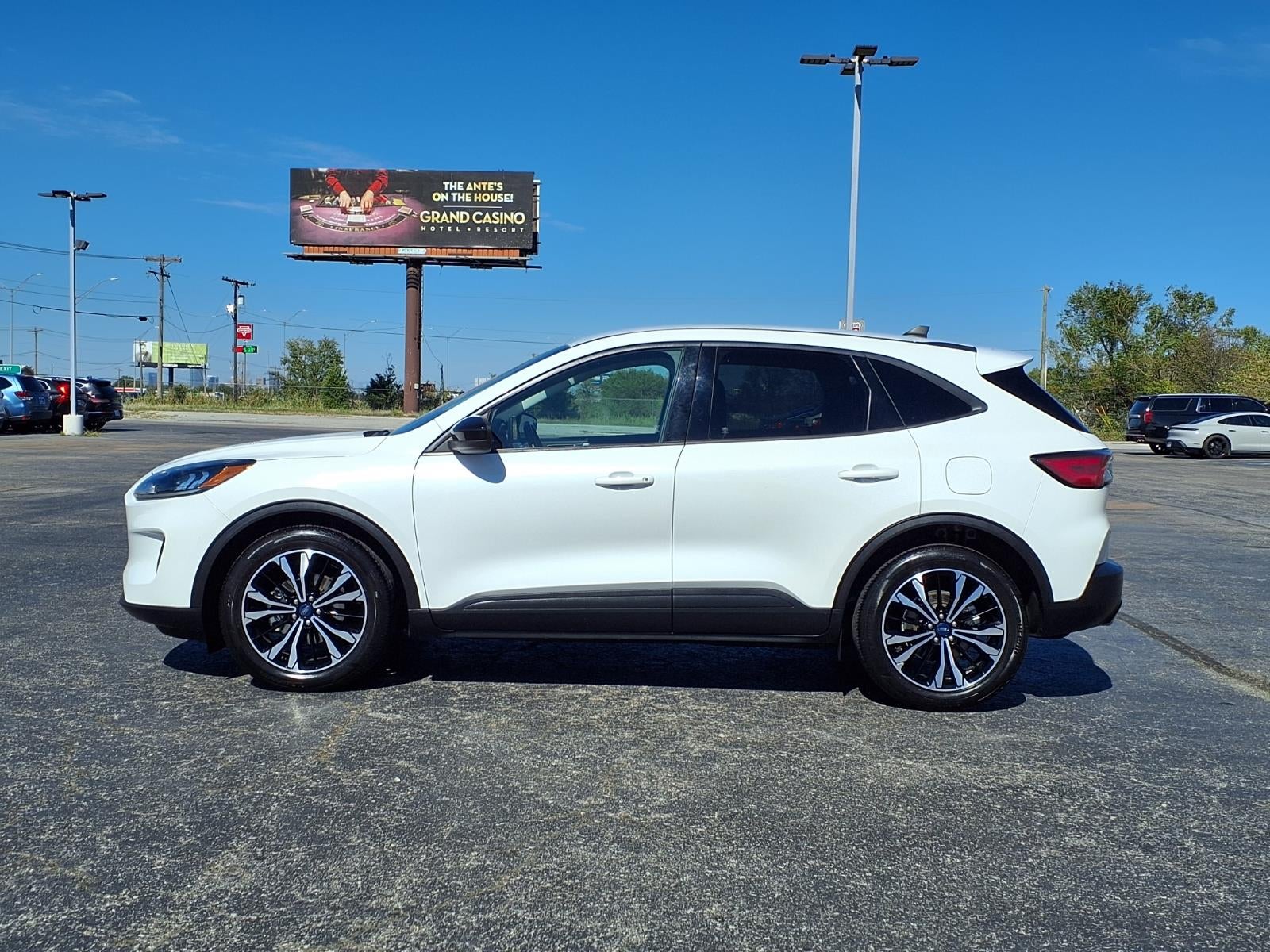 2021 Ford Escape Hybrid SE