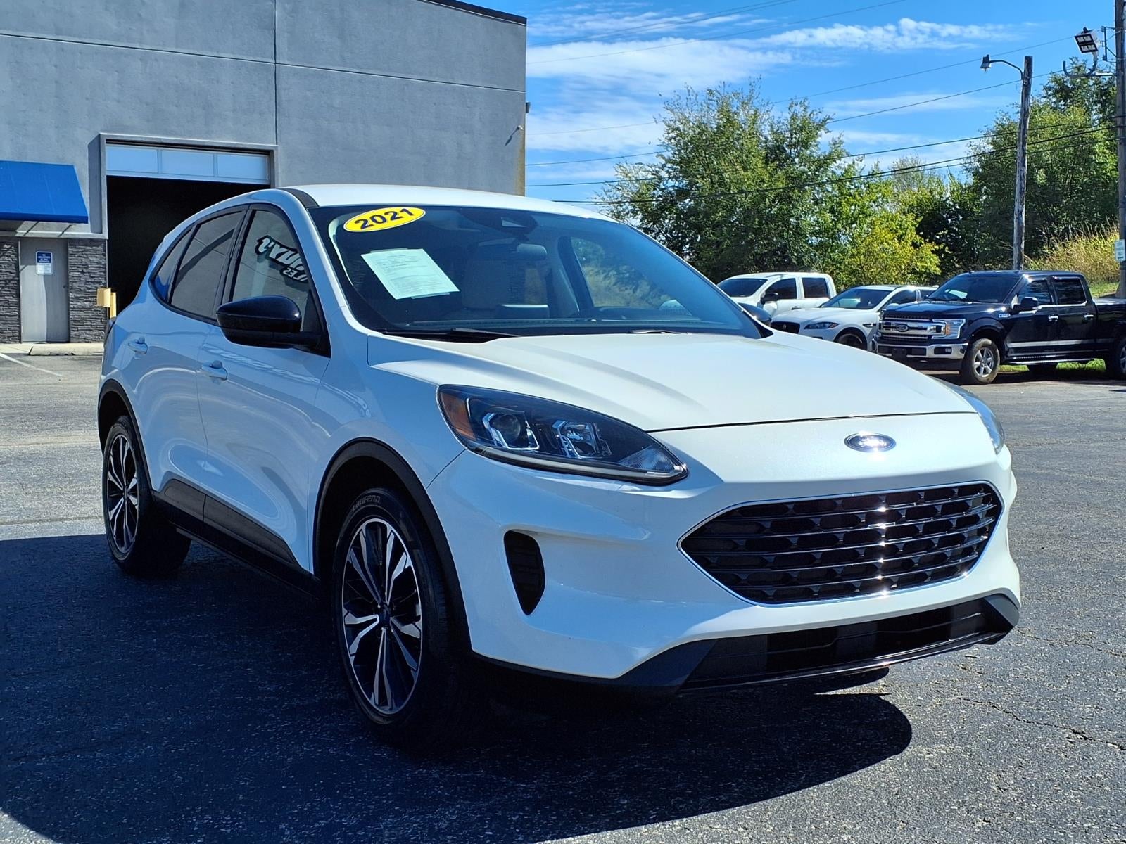 2021 Ford Escape Hybrid SE