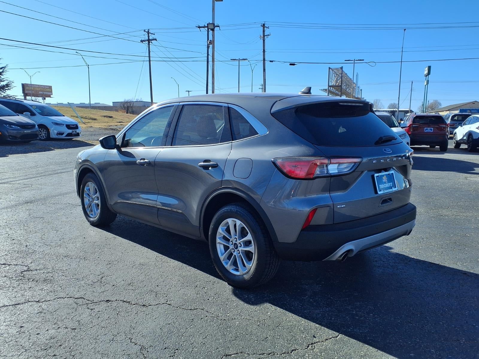 2022 Ford Escape Hybrid SE