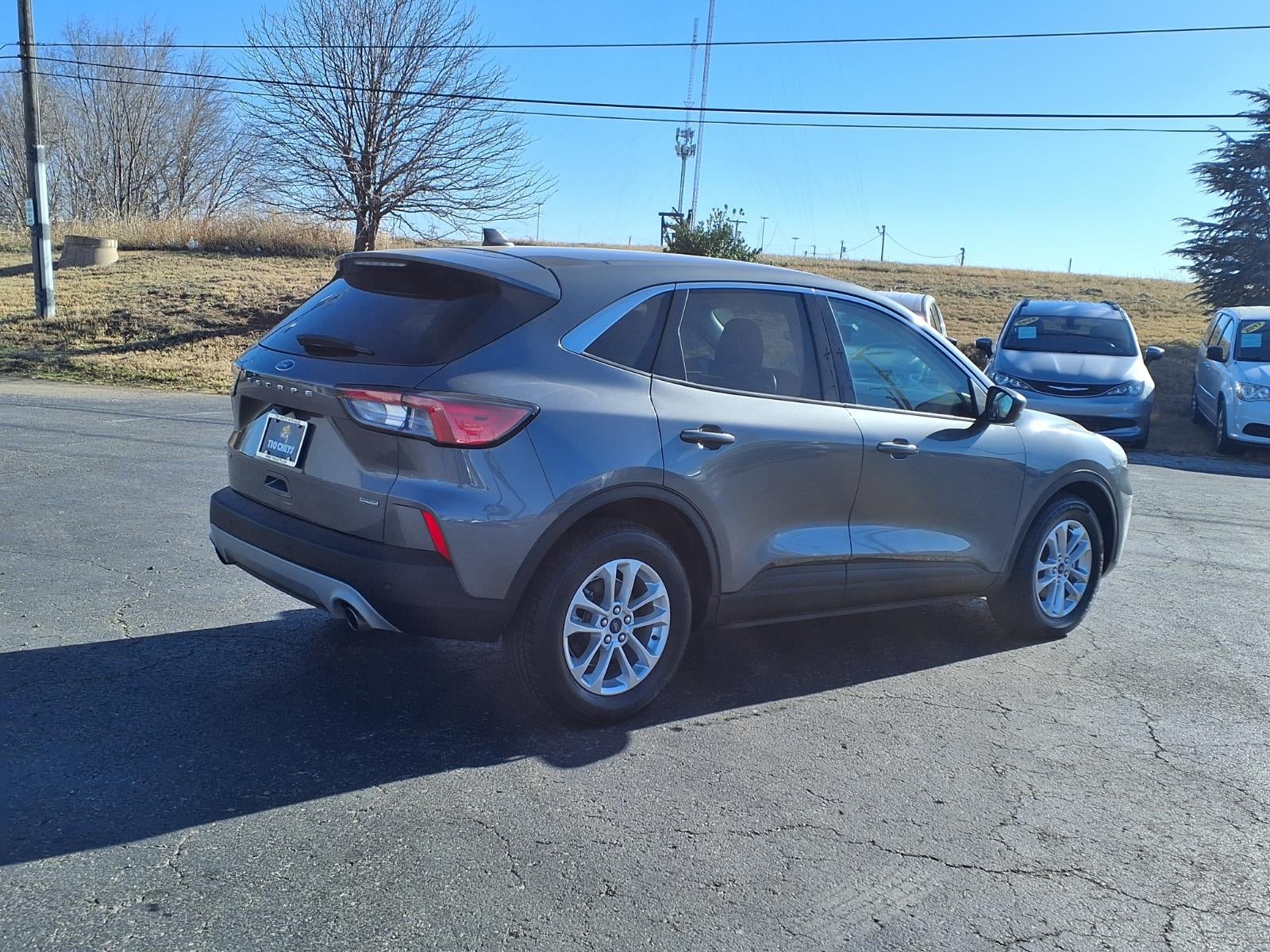 2022 Ford Escape Hybrid SE