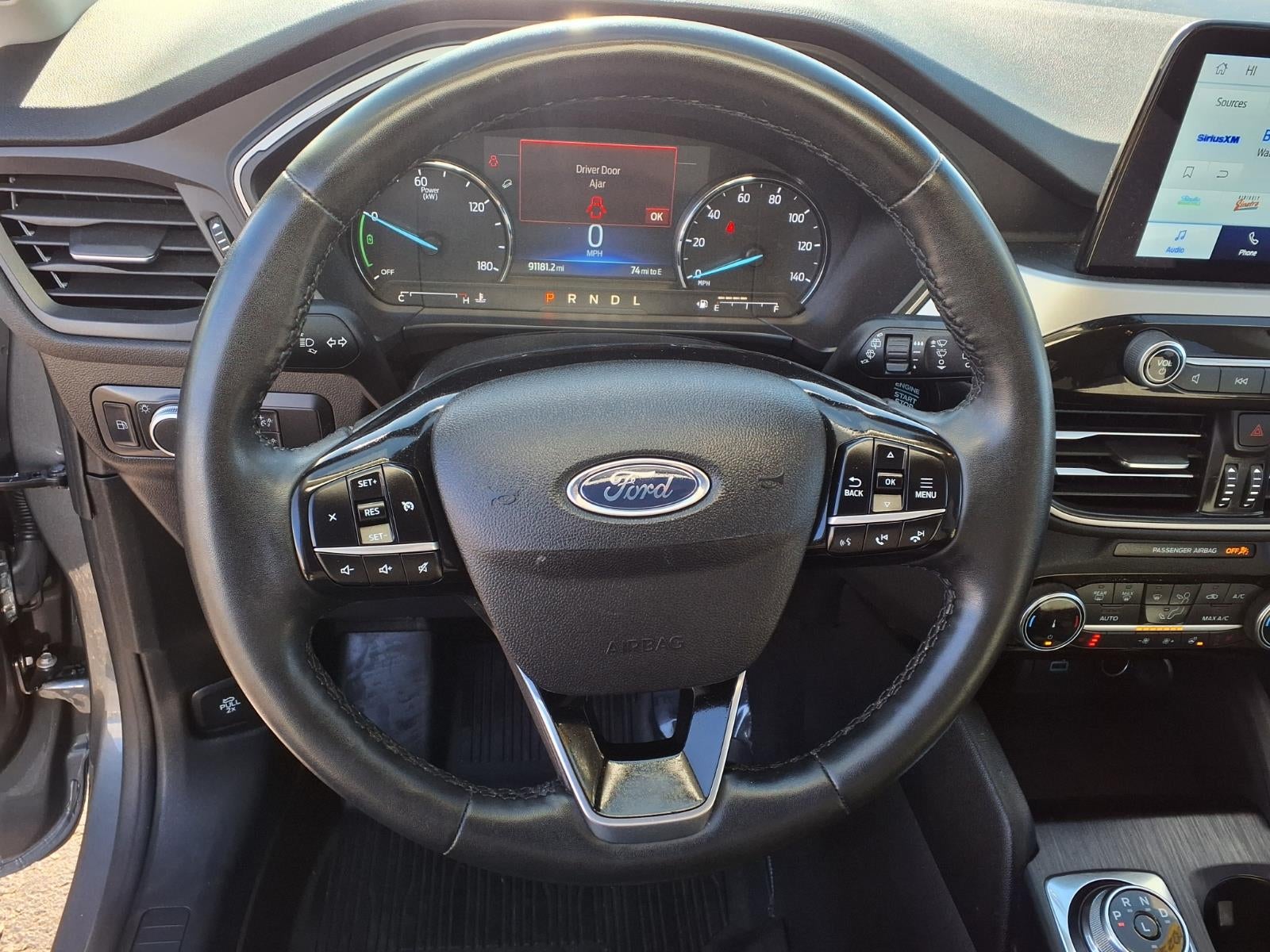 2022 Ford Escape Hybrid SE