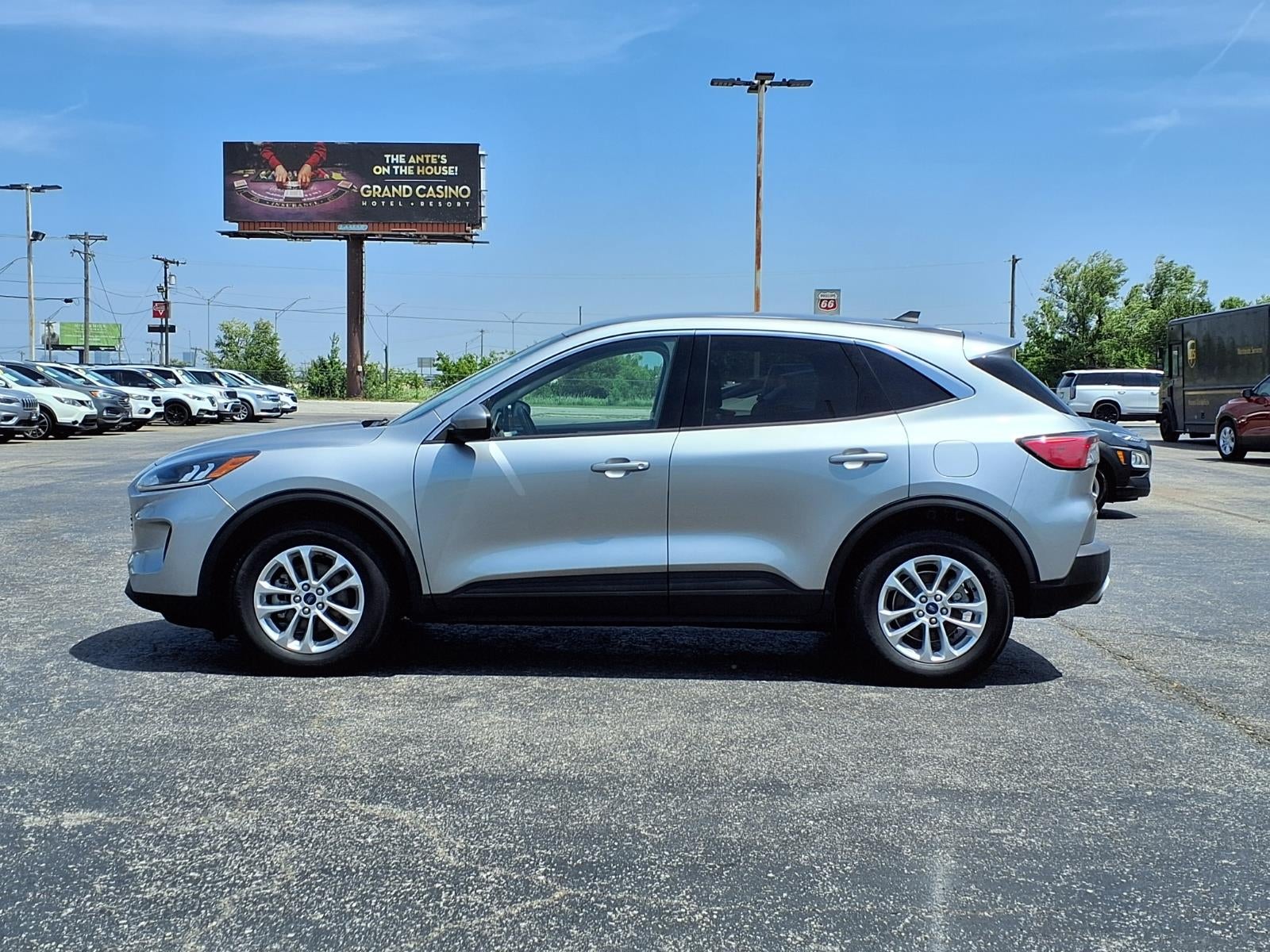 2021 Ford Escape Hybrid SE