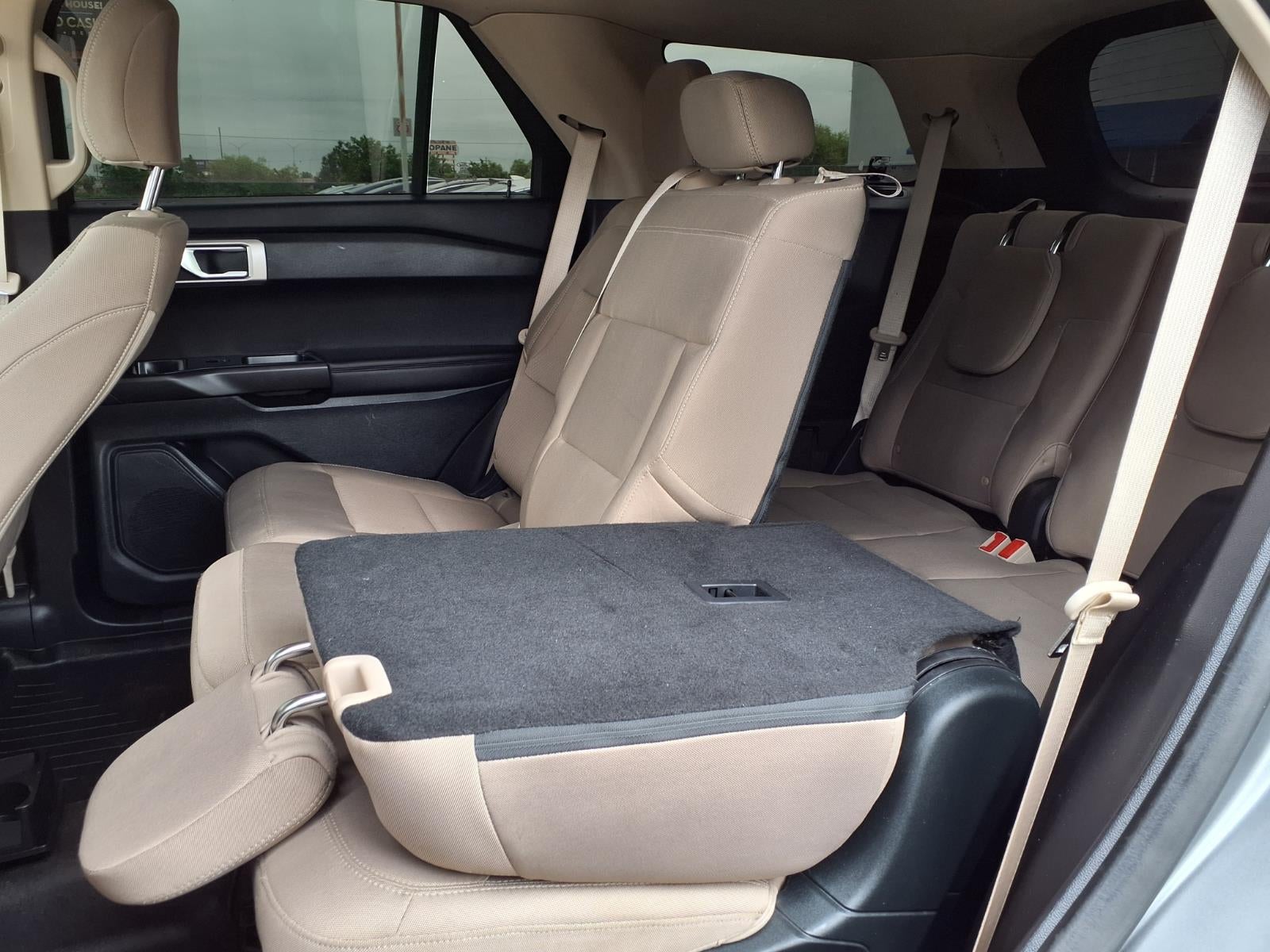 2021 Ford Explorer Base