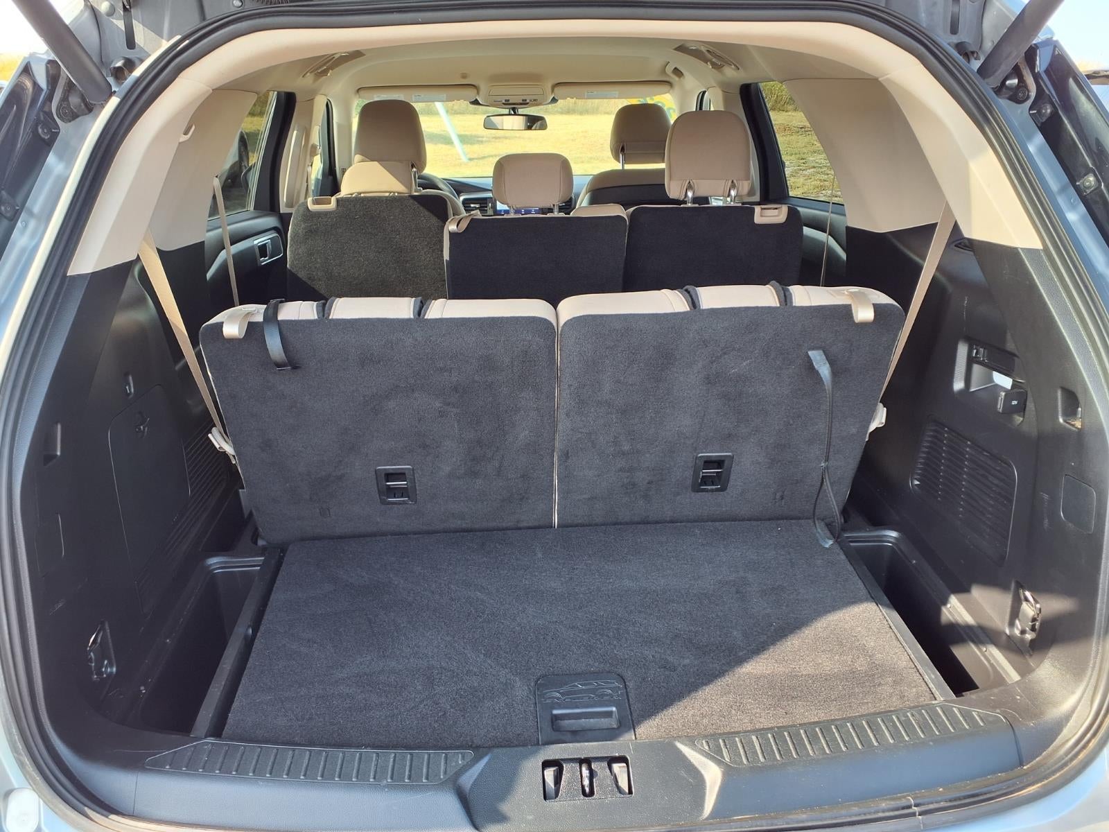 2020 Ford Explorer Base