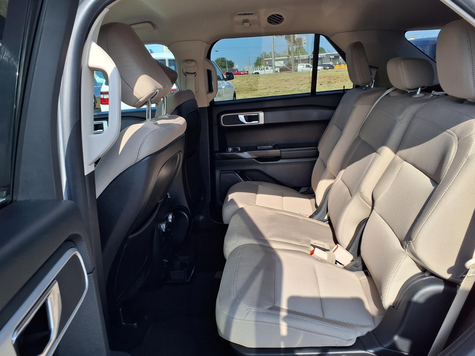 2020 Ford Explorer Base
