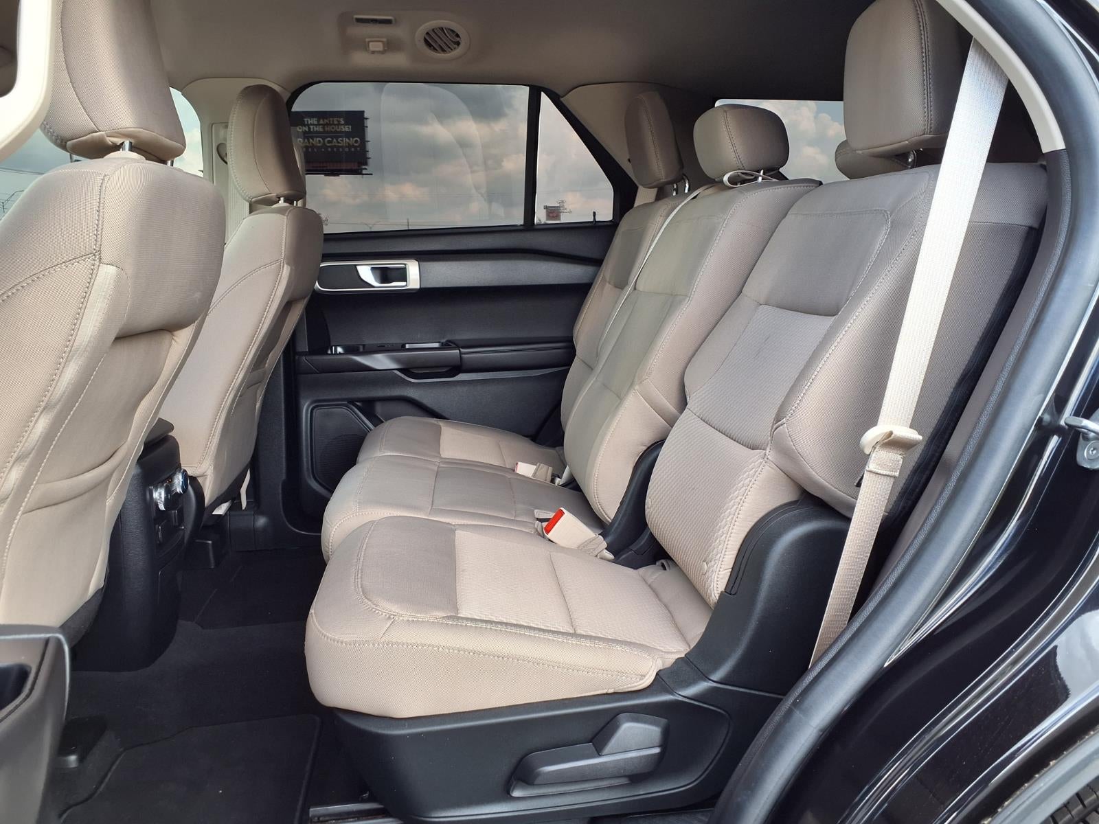 2021 Ford Explorer Base
