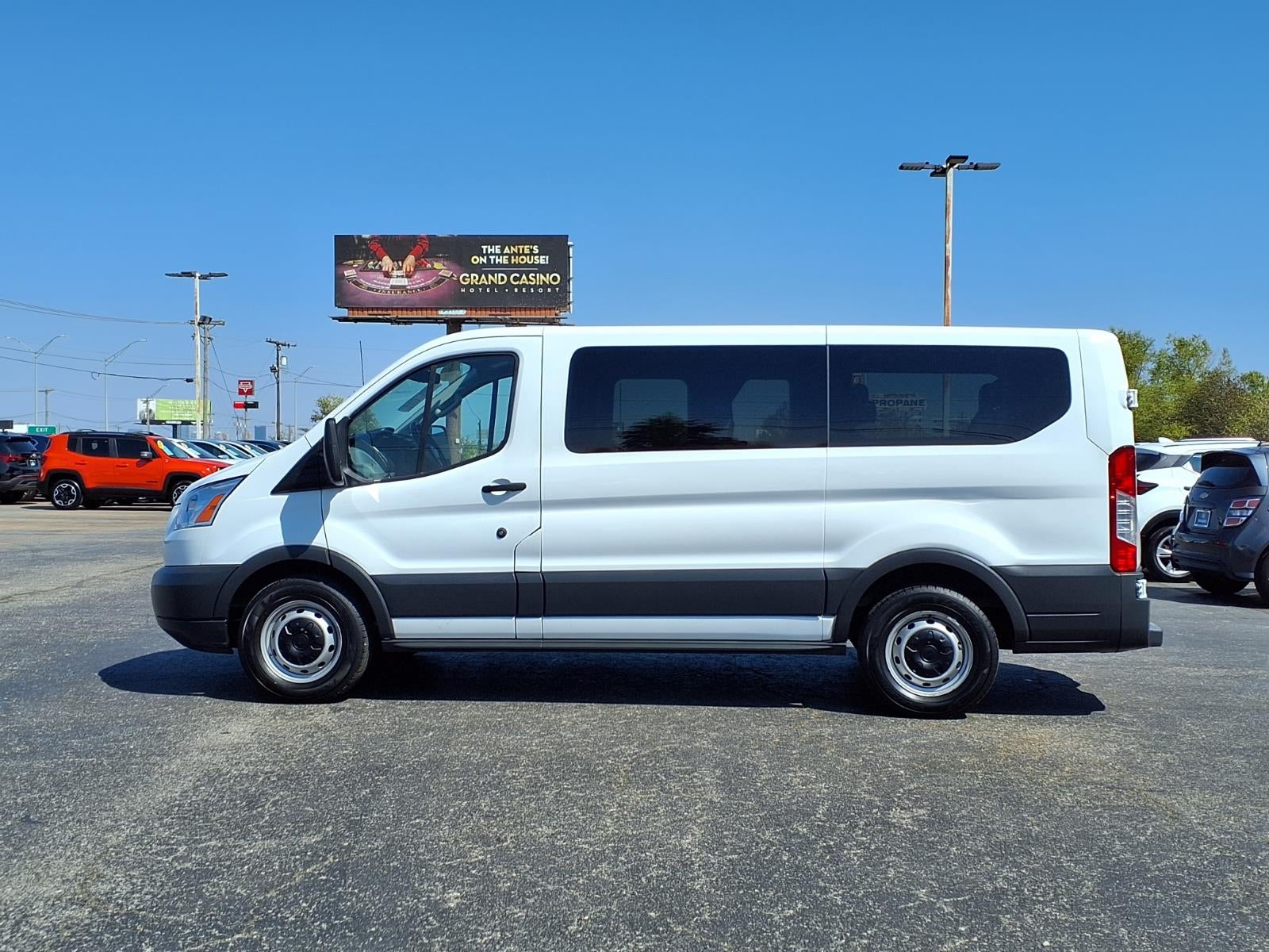 2017 Ford Transit Base