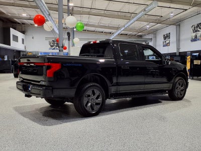 2023 Ford F-150 Lightning Base
