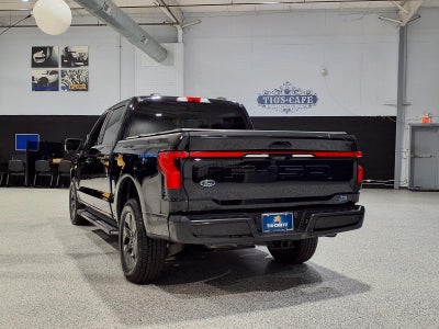2023 Ford F-150 Lightning Base