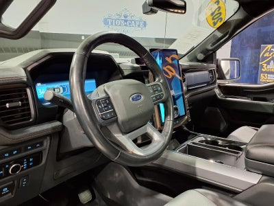 2023 Ford F-150 Lightning Base