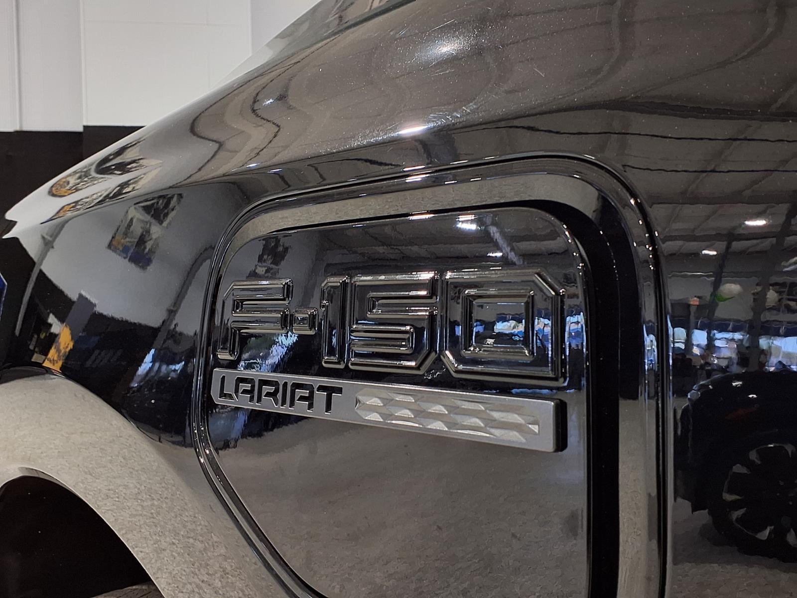 2023 Ford F-150 Lightning Base