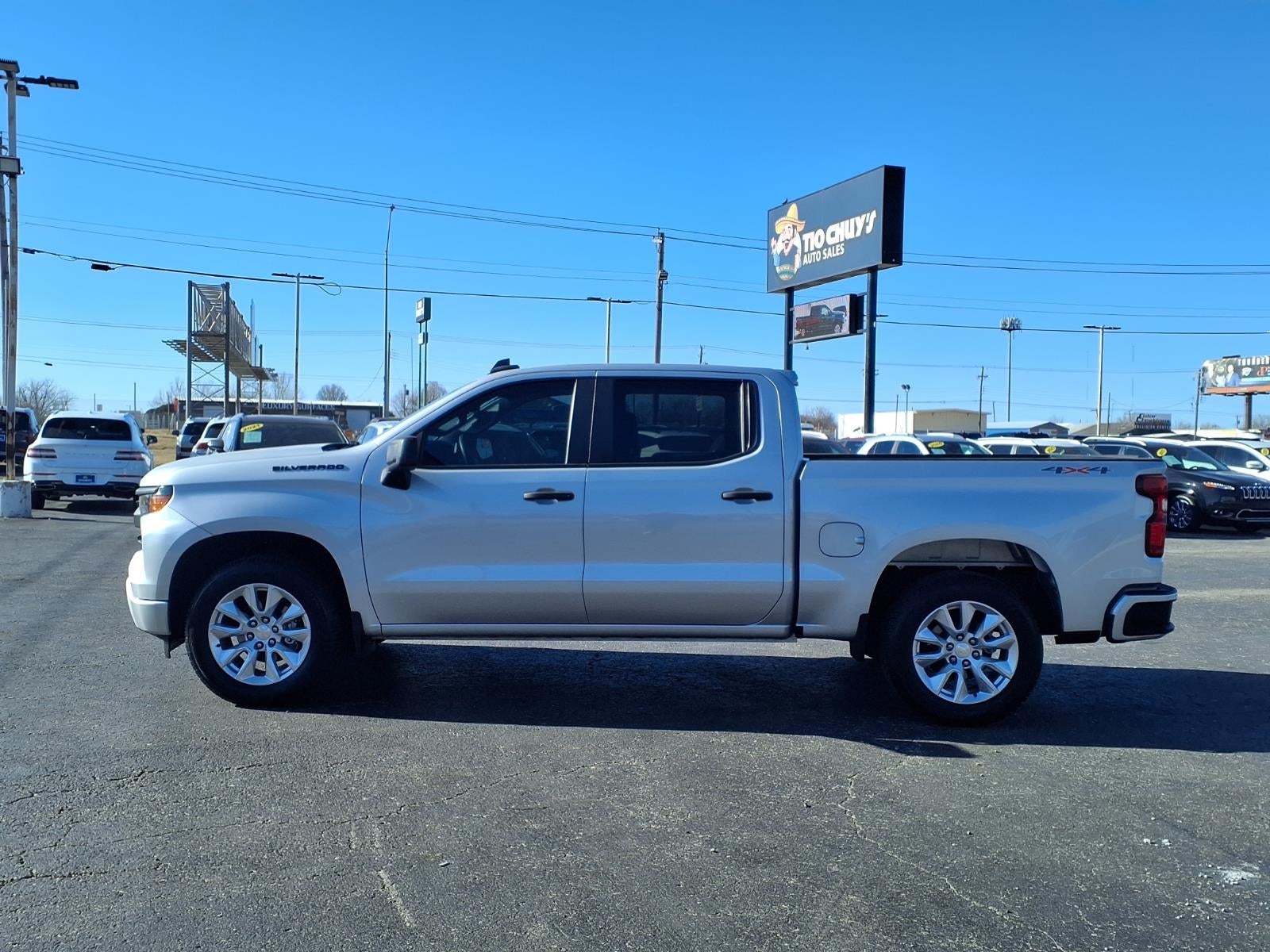 2022 Chevrolet Silverado 1500 Custom
