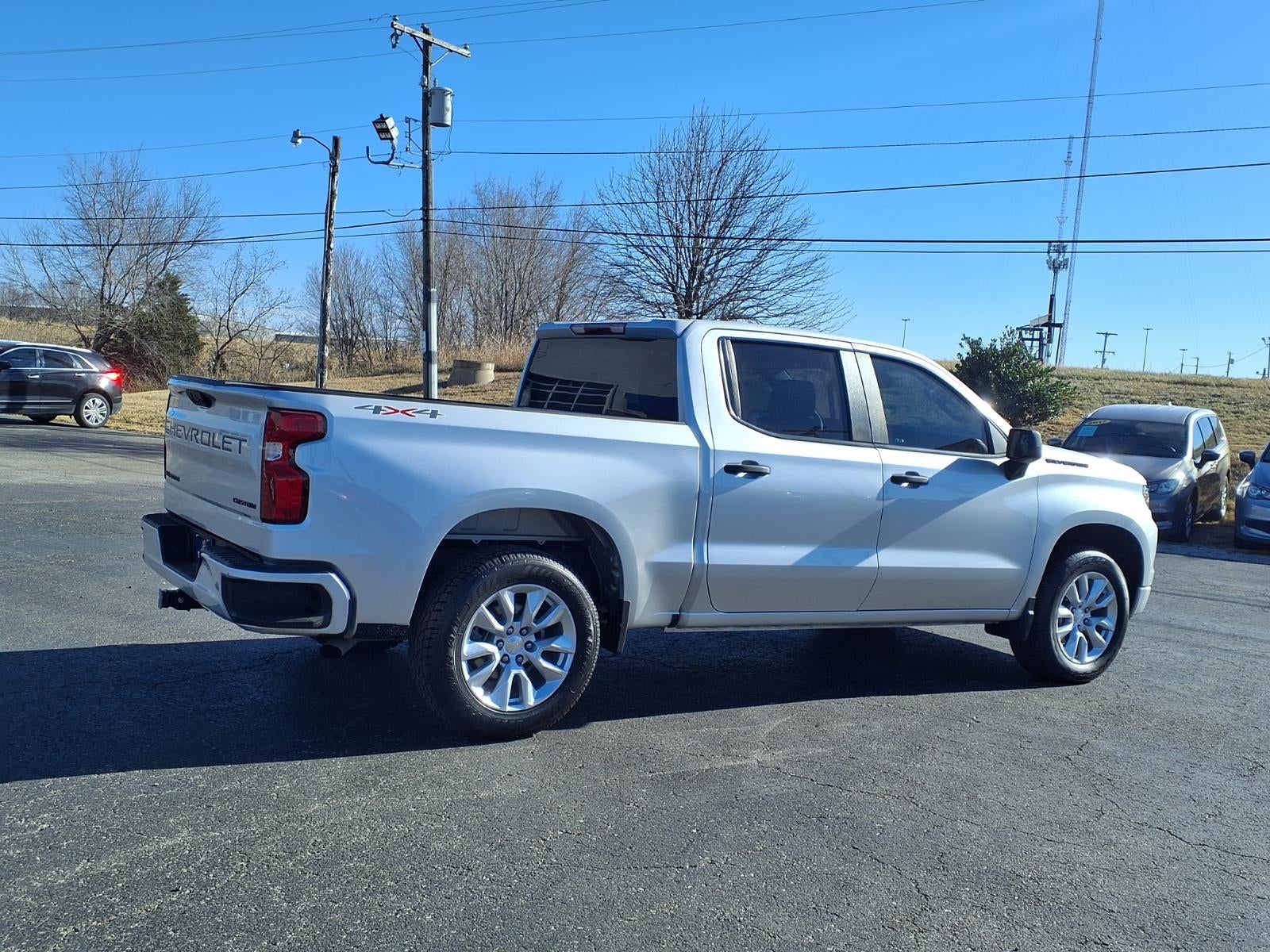 2022 Chevrolet Silverado 1500 Custom