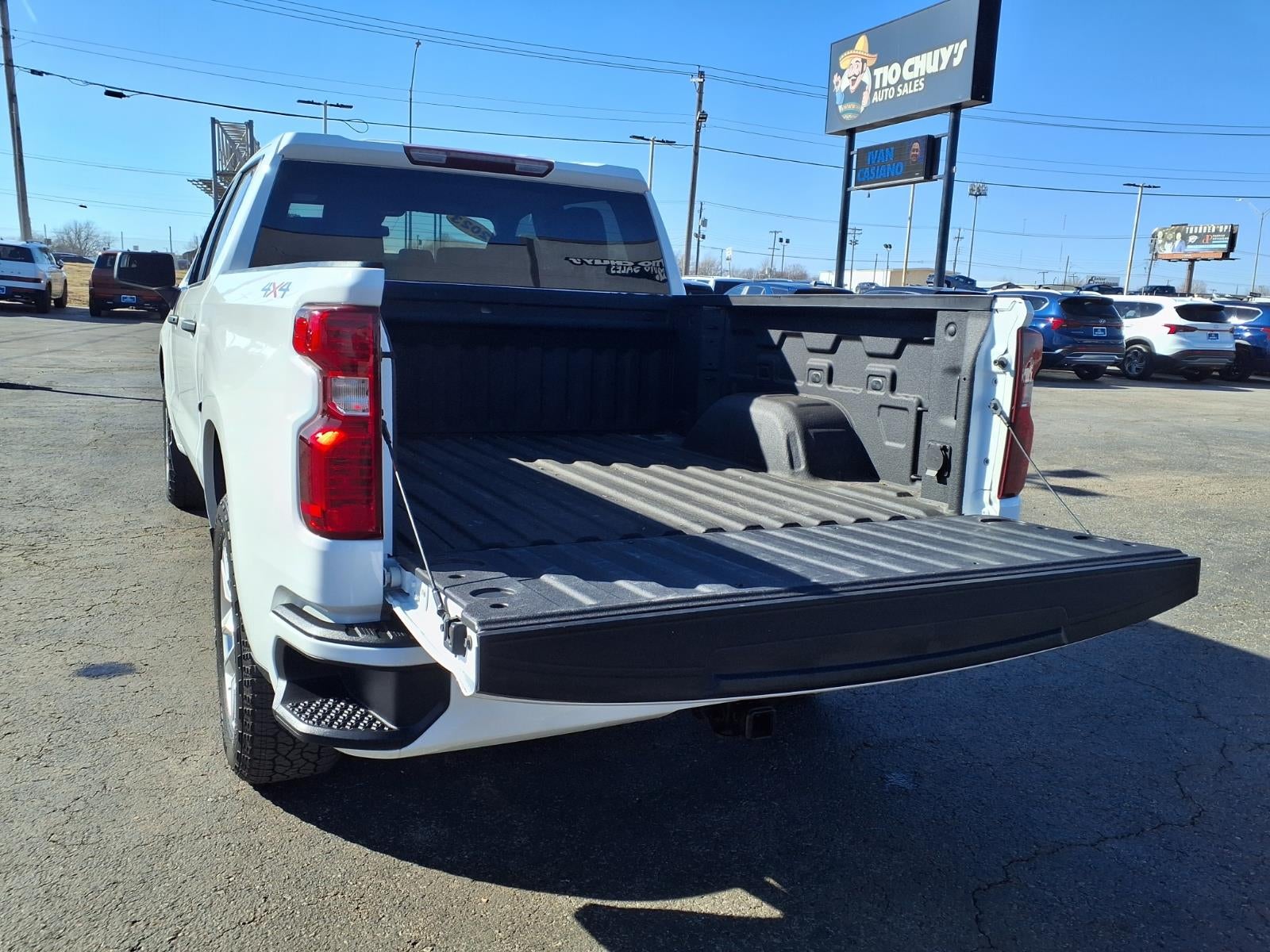 2023 Chevrolet Silverado 1500 Custom