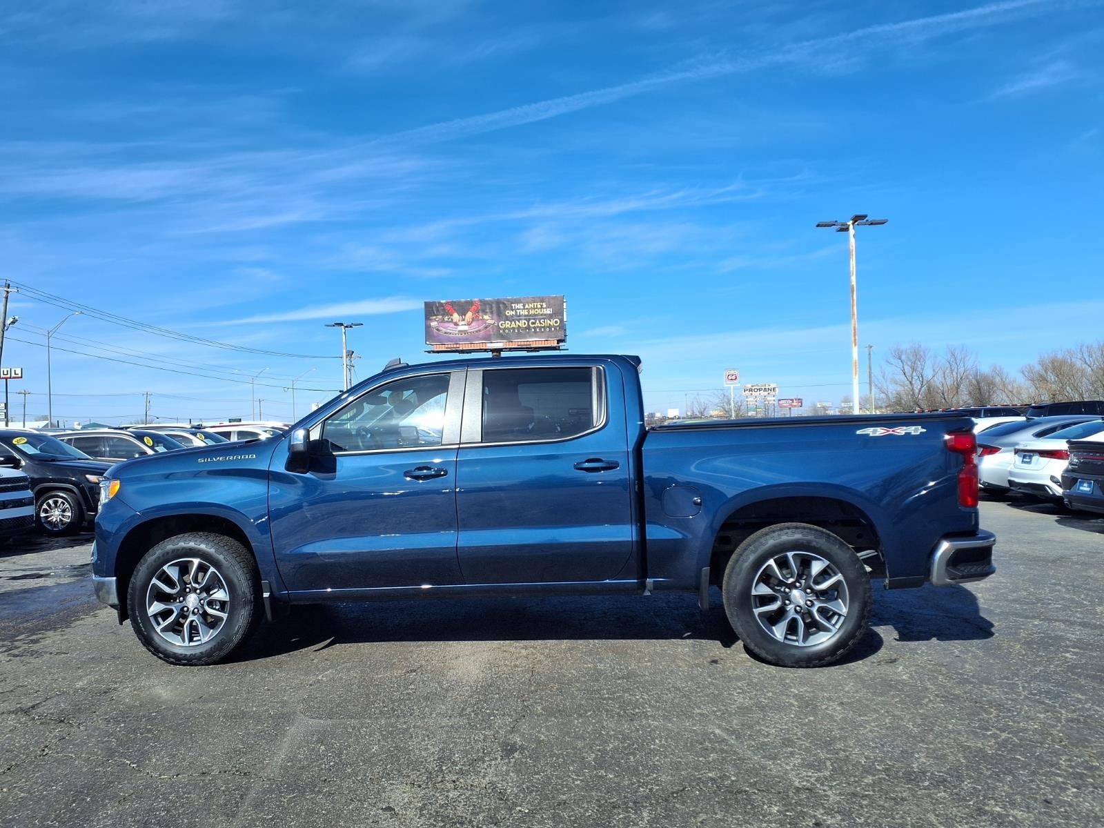 2023 Chevrolet Silverado 1500 LT