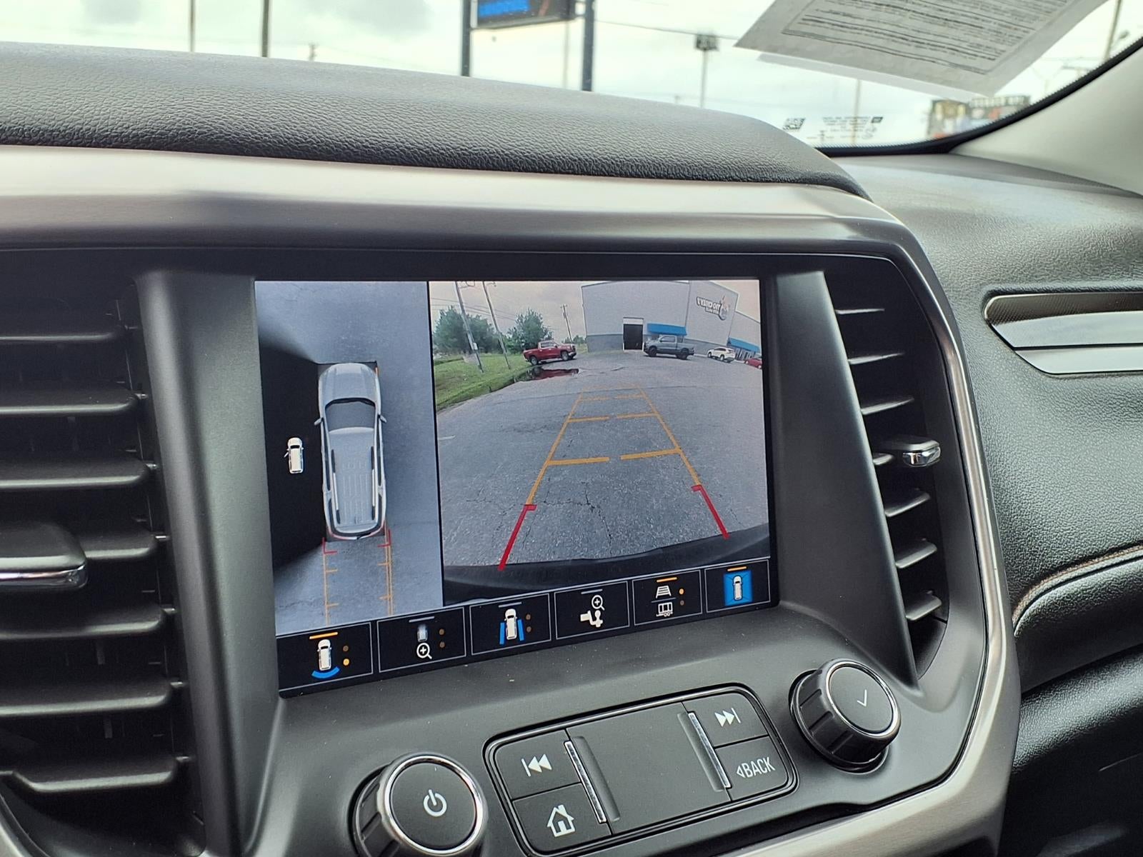 2021 GMC Acadia AT4