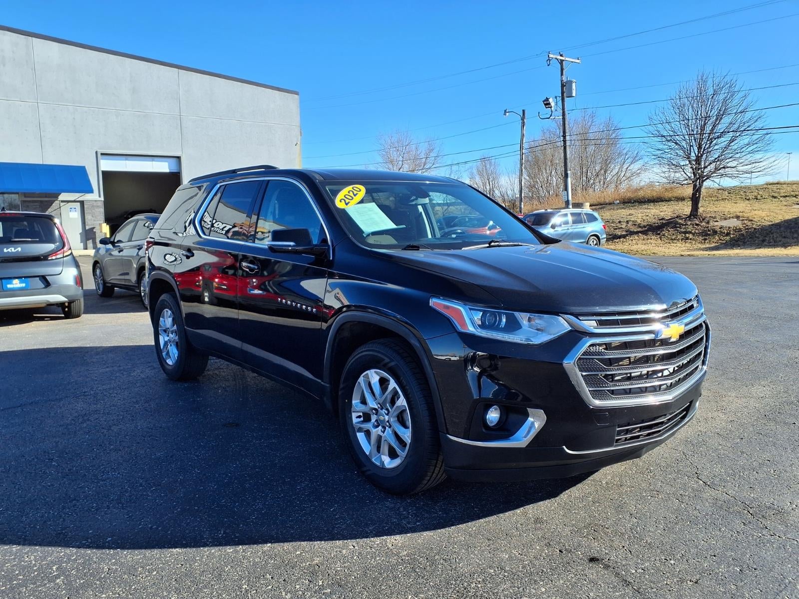 2020 Chevrolet Traverse LT Cloth