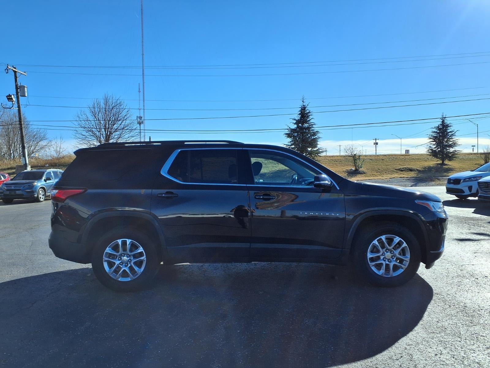 2020 Chevrolet Traverse LT Cloth