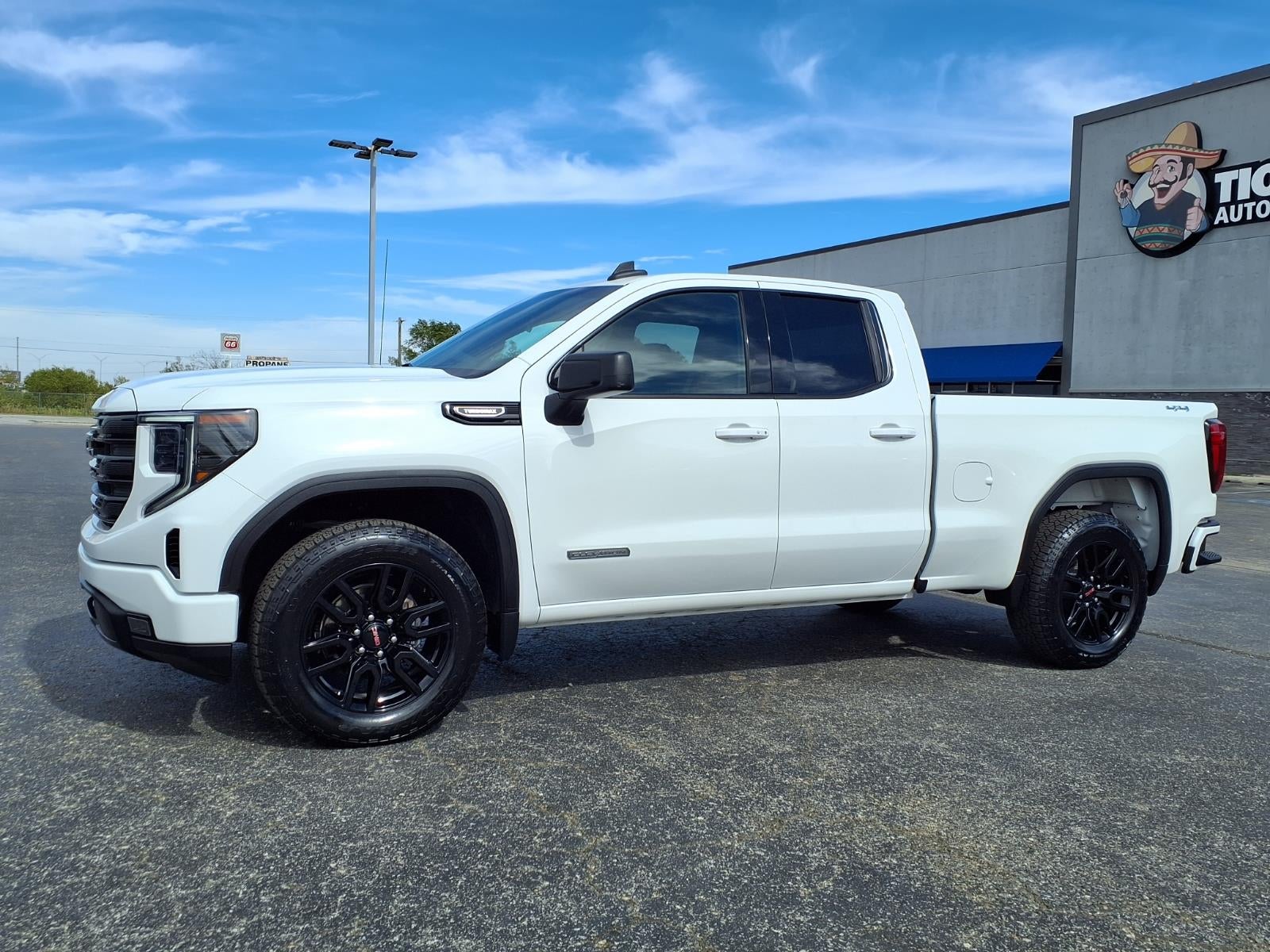 2025 GMC Sierra 1500 Elevation