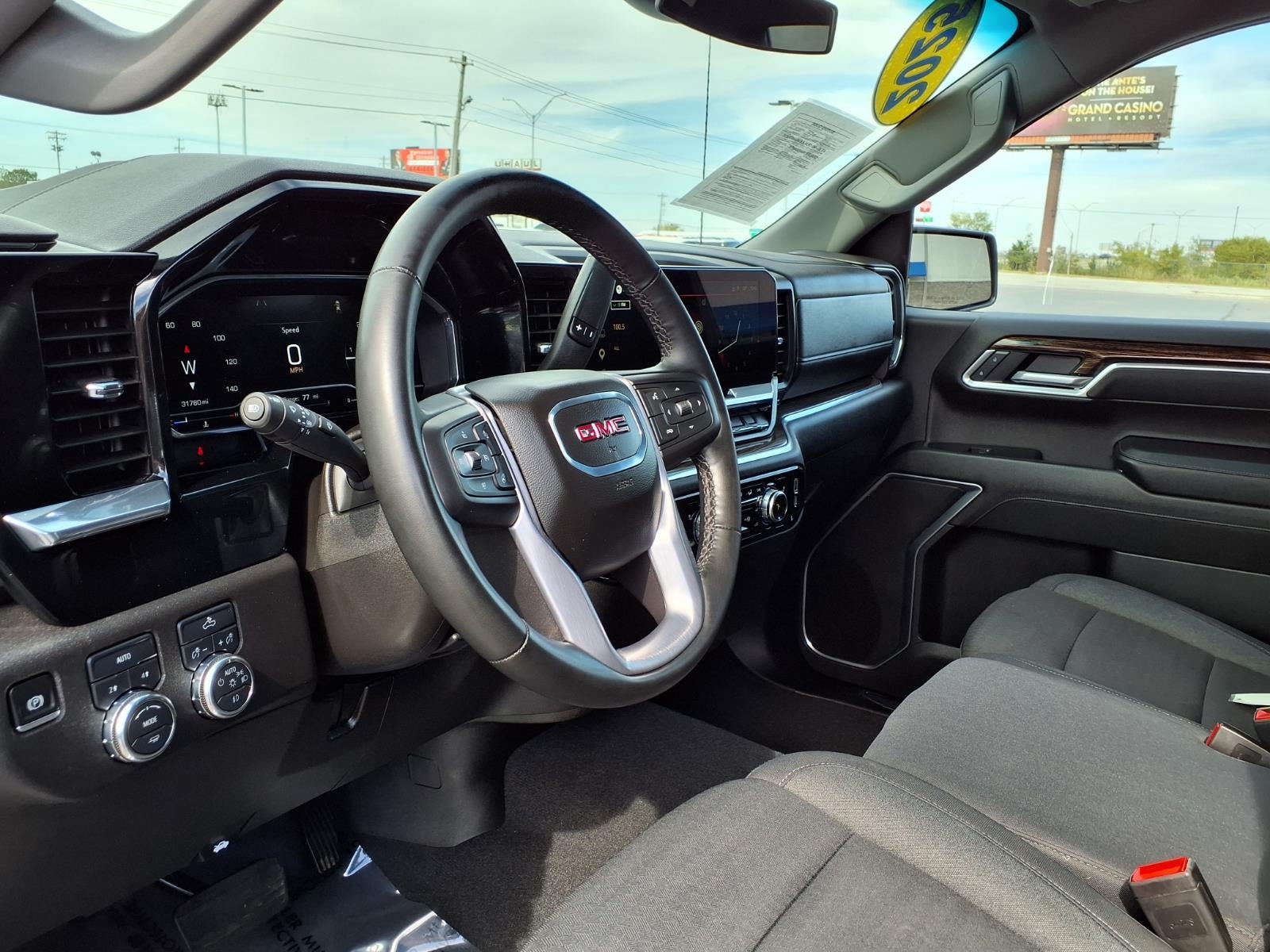 2025 GMC Sierra 1500 Elevation