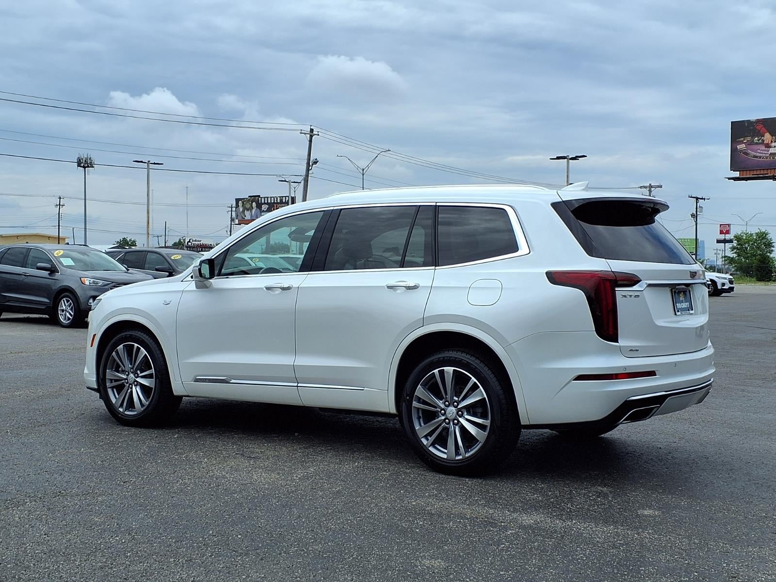 2021 Cadillac XT6 Premium Luxury