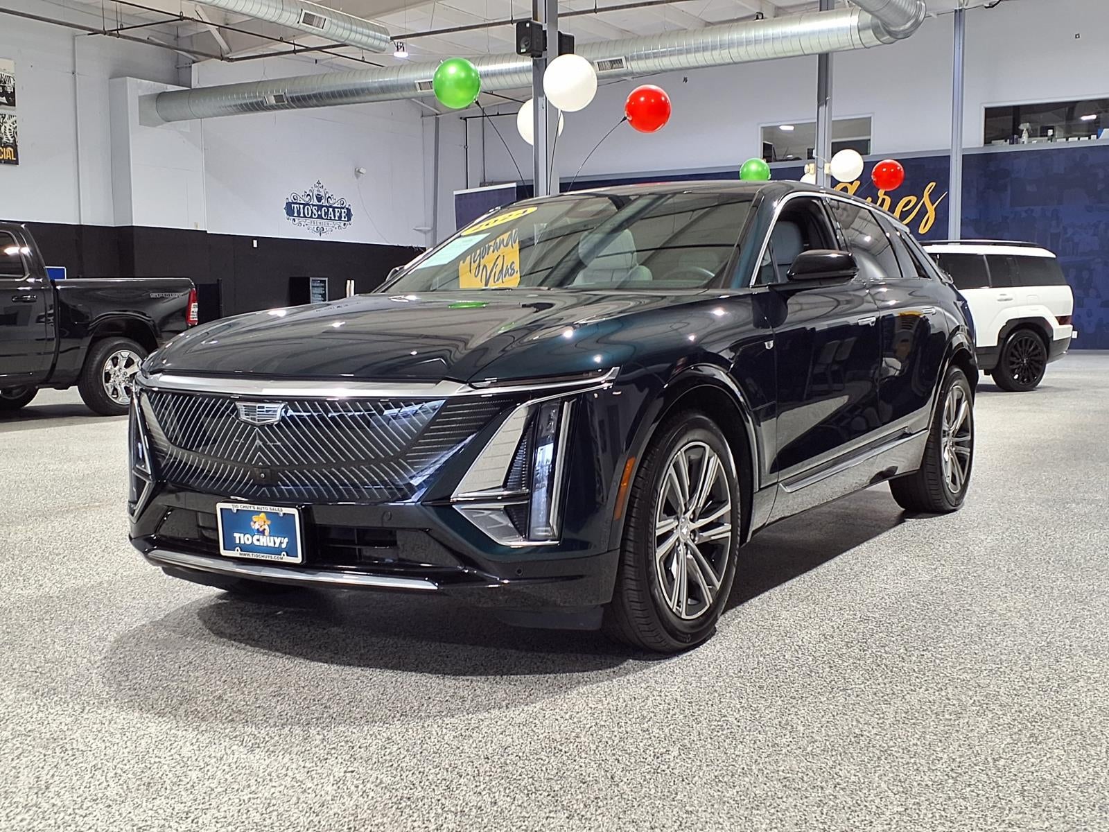 2024 Cadillac LYRIQ Luxury 1