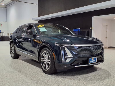 2024 Cadillac LYRIQ Luxury 1