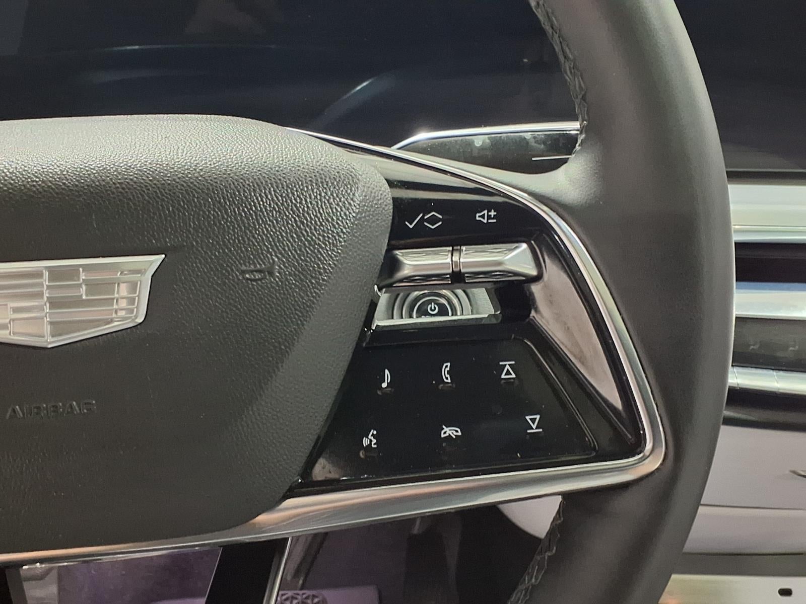 2024 Cadillac LYRIQ Luxury 1