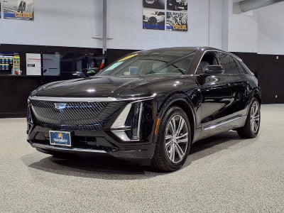 2024 Cadillac LYRIQ Luxury 1