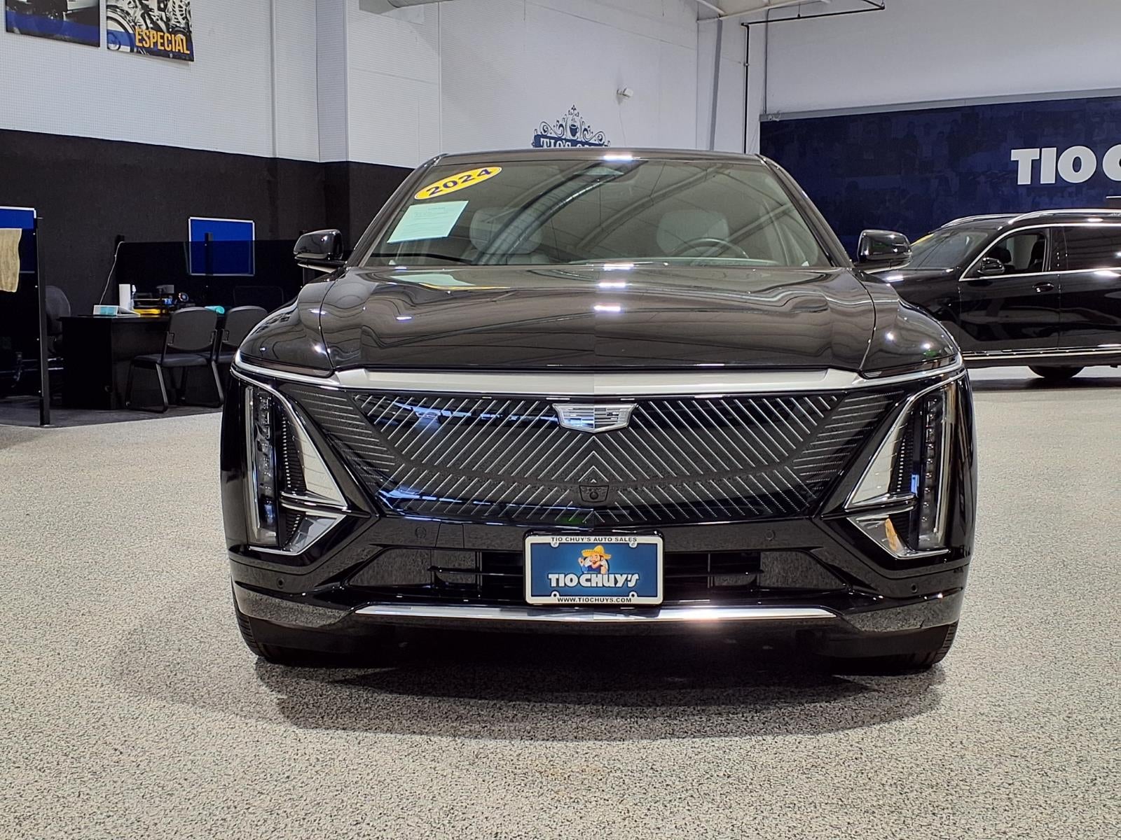 2024 Cadillac LYRIQ Luxury 1