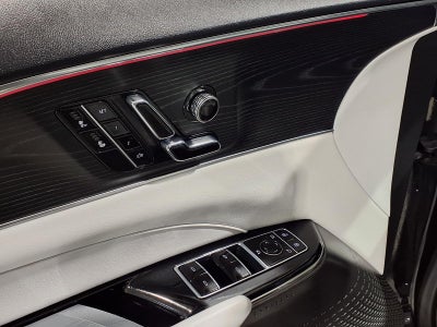 2024 Cadillac LYRIQ Luxury 1