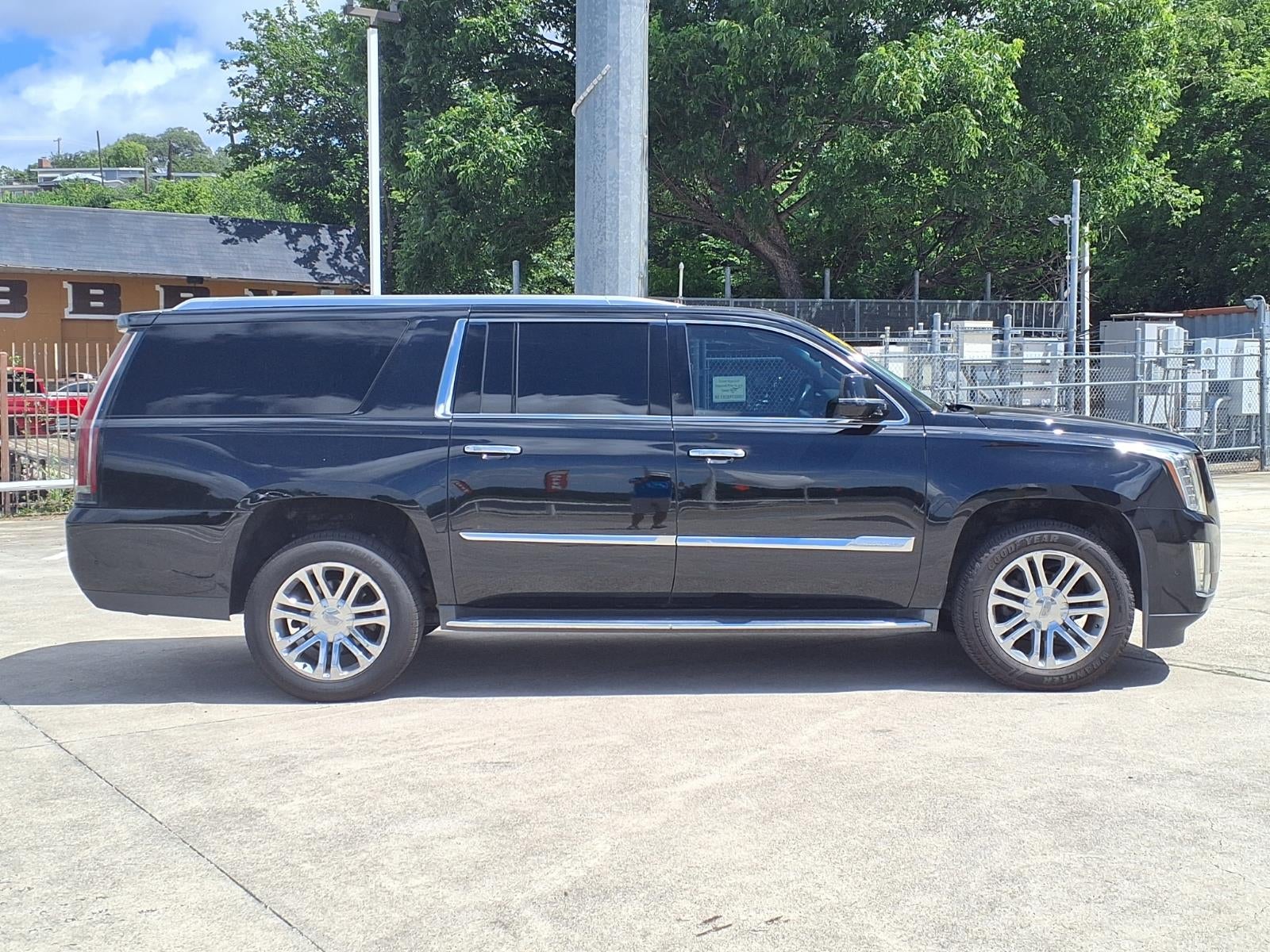 2017 Cadillac Escalade ESV Standard