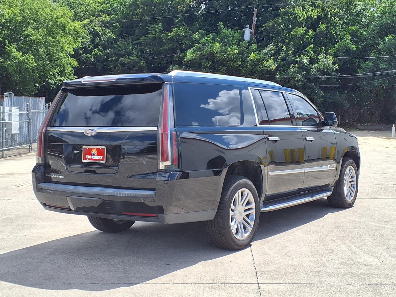 2017 Cadillac Escalade ESV Standard