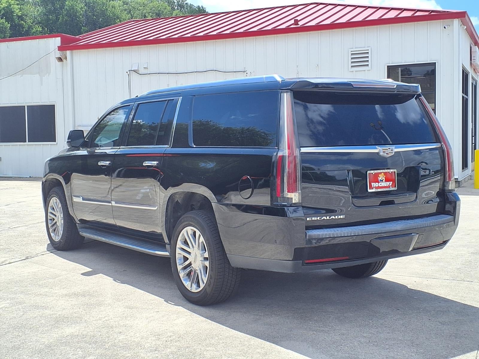 2017 Cadillac Escalade ESV Standard
