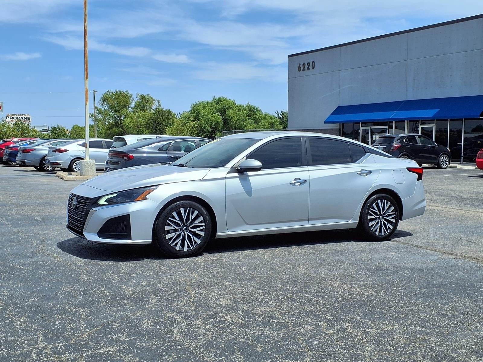 2023 Nissan Altima 2.5 SV